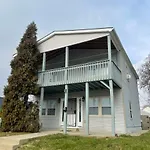 Housepitality - The Bliss Lodge - Large House